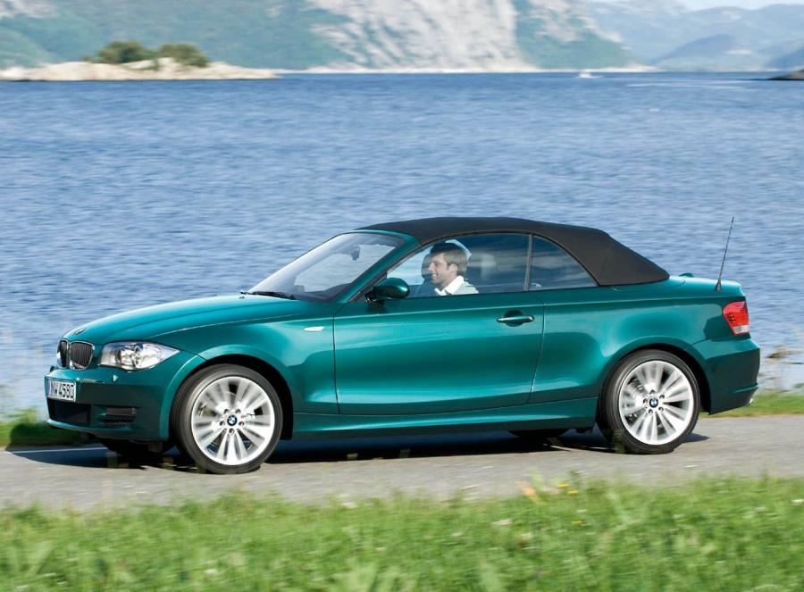  BMW 1-Series Convertible 2008 года  (фото 4 из 52)